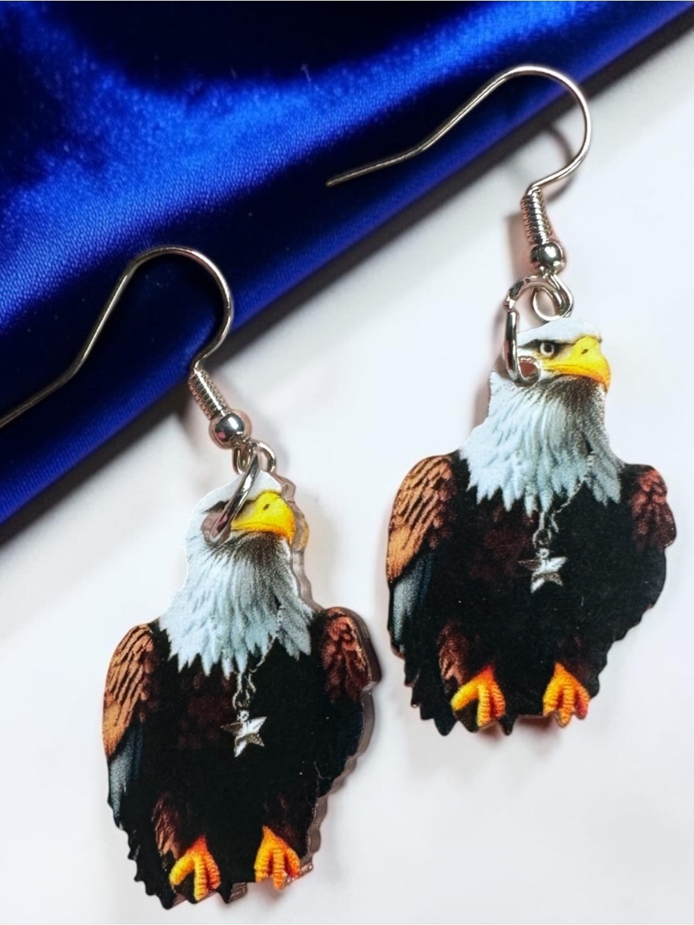 Bald Eagle Acrylic Dangle Earrings Patriotic Americana Jewelry NWT